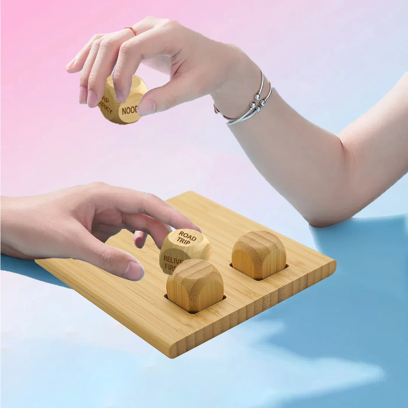 Gaming-Board Wireless-Charger mit Würfeln
